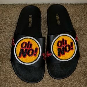 Brand New Oh No! Black Slides